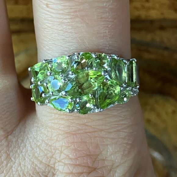 Natural Peridot Sterling Silver Ring Size 10 - Picture 1 of 9